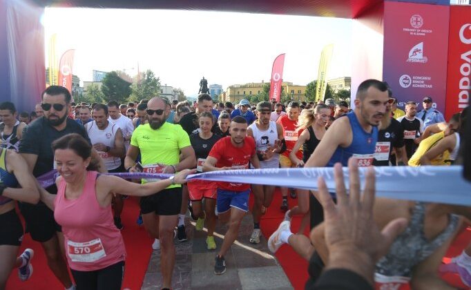 Arnavutluk’ta “6. Tiran Maratonu” düzenlendi