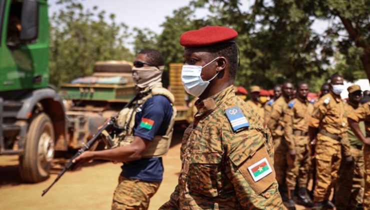 Burkina Faso’da İbrahim Traore’nin geçiş dönemi devlet başkanı olarak atandığı belirtildi