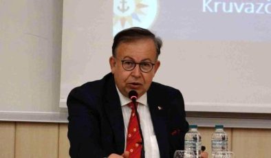 Doç. Dr. Cihat Yaycı: “Yunanistan’ın karasularını 1 mil arttırmasına müsaade vermemeliyiz”