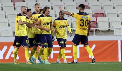 Ankaragücü deplasmanda Sivasspor’u 3 golle mağlup etti