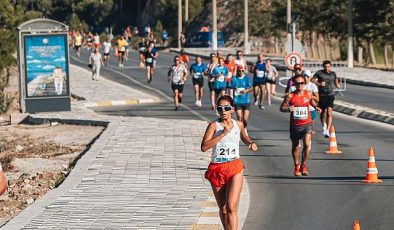 Sedoxy Sports Events organizasyonuyla gerçekleşecek olan Uluslararası Ayvalık Kurtuluş Yarı Maratonu, 14 Eylül Cumartesi günü yerli ve yabancı 1000 sporcunun katılımıyla koşulacak.