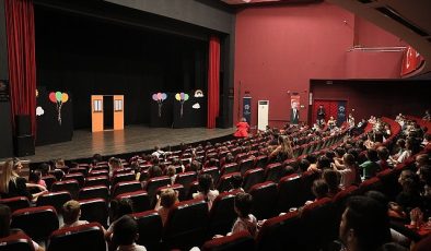 Başkan Çerçioğlu Çocukları Tiyatro ile Buluşturdu